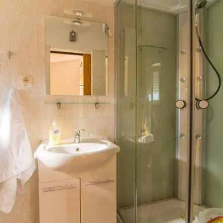 In With Sea View, Balcony, Air Conditioning, Wifi 5113-2 Dugi Rat