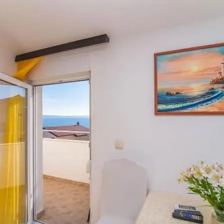 In With Sea View, Balcony, Air Conditioning, Wifi 5113-2 Apartment